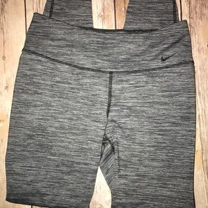 Nike leggings